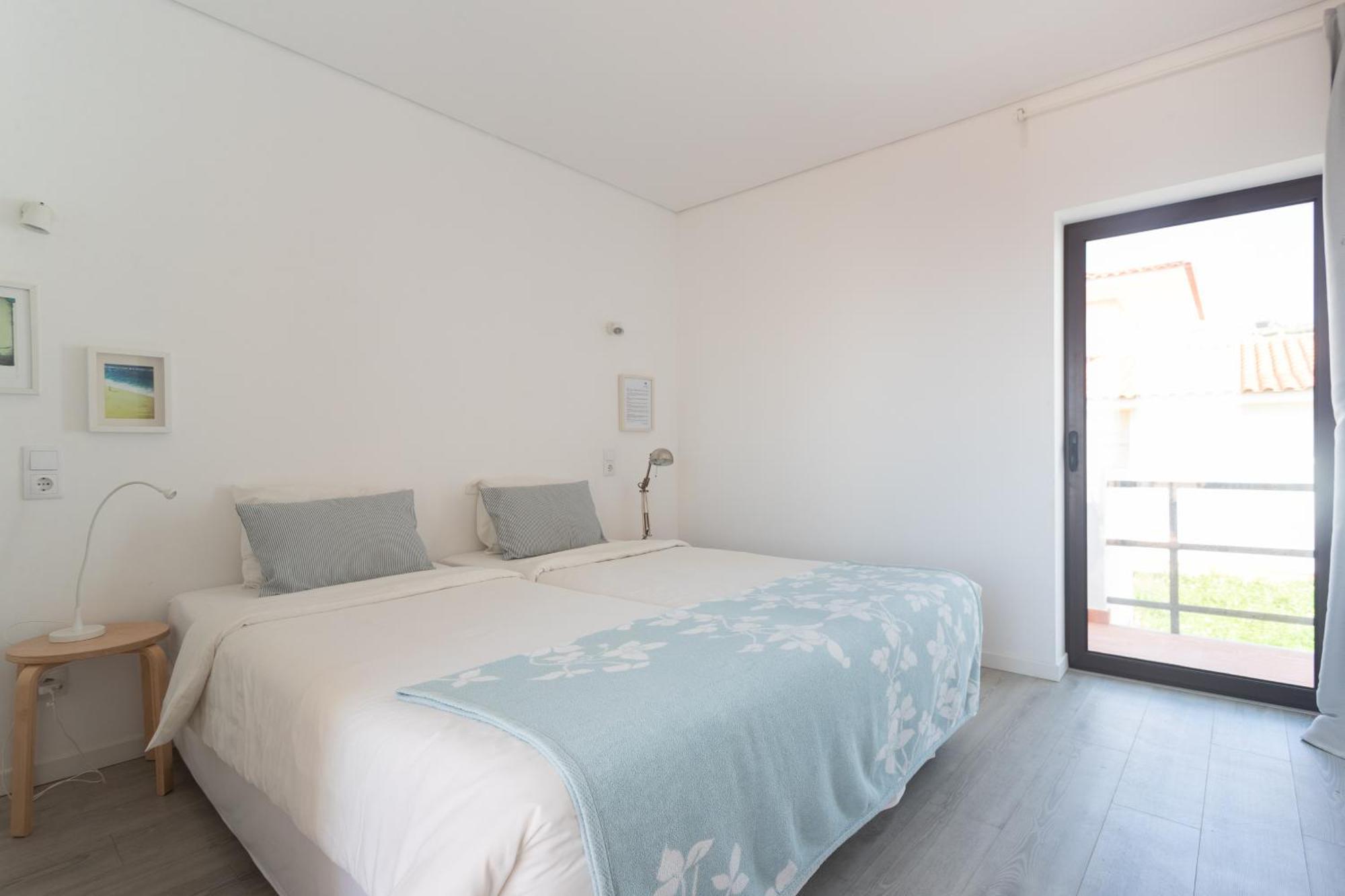 Blue Buddha Beach House Ericeira Phòng bức ảnh